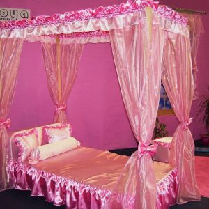 Baldachinos királylány ágy rózsaszín baldachinkeretes ágy rózsaszín