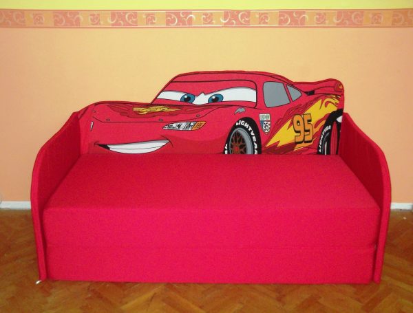 Verda autós kanapé, gyerekágy autós gyerekágy